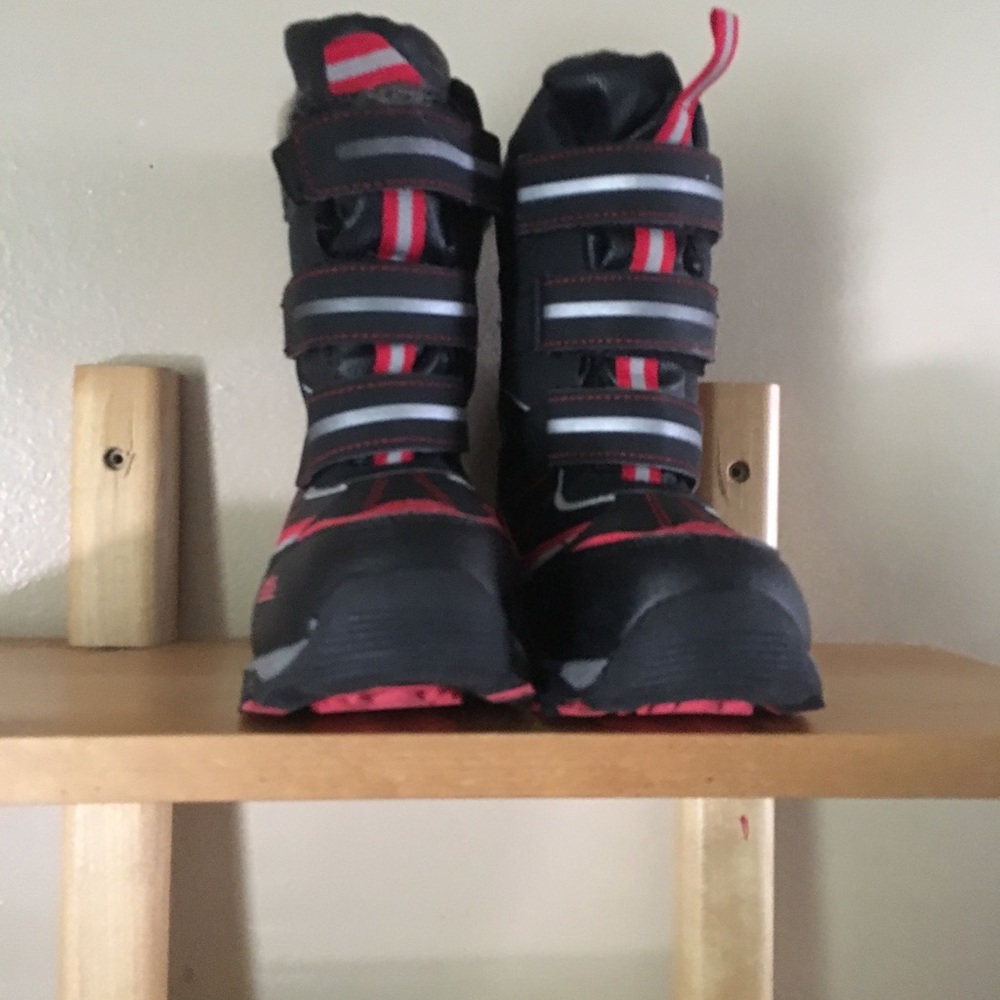 Boys snow boots